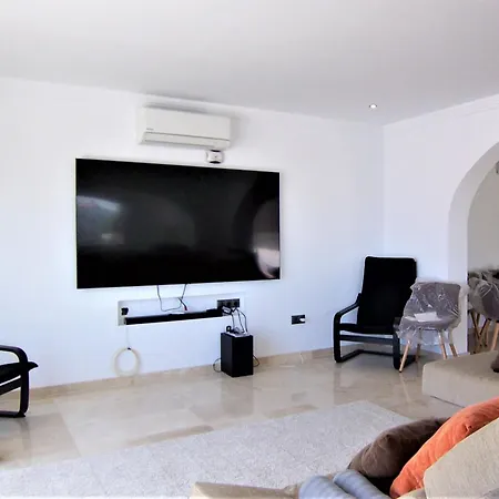 Luxury 7 Bedroom Heated Pool Hot Tub 5 Mins From The Sleeps 16 Вилла Бенальмадена